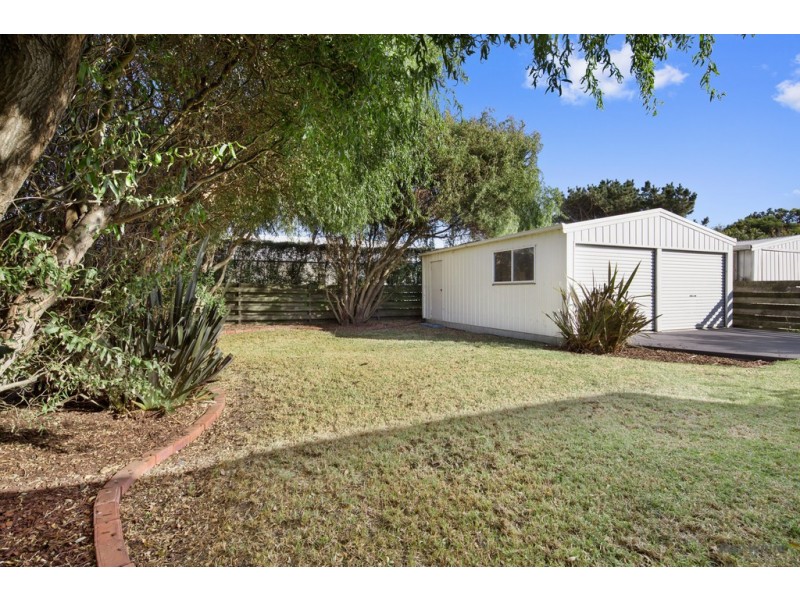 36 Sunderland Bay Road, Sunderland Bay VIC 3922