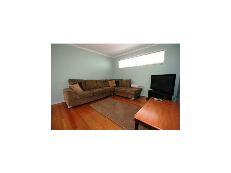 32 Ti-Tree Drive, Cowes VIC 3922