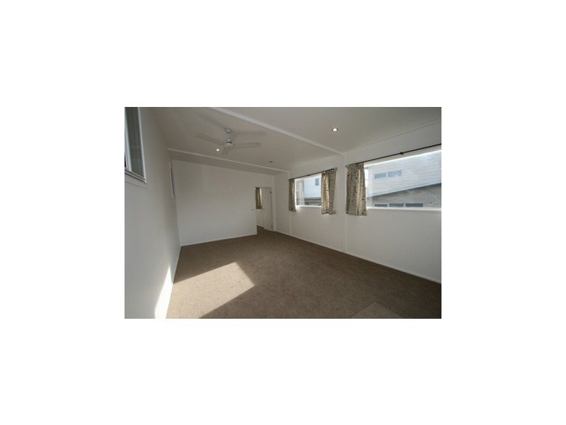 1 Stradbroke Crescent, Surf Beach VIC 3922