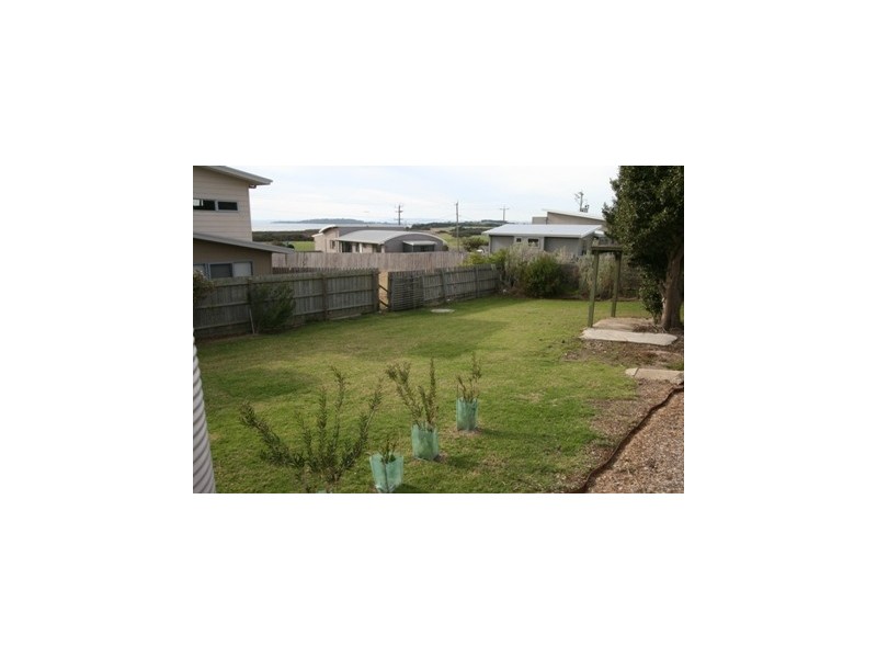1 Stradbroke Crescent, Surf Beach VIC 3922