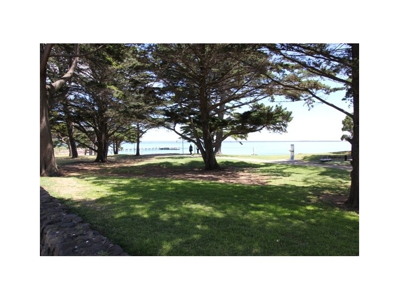 243/2-3 The Esplanade, Cowes VIC 3922