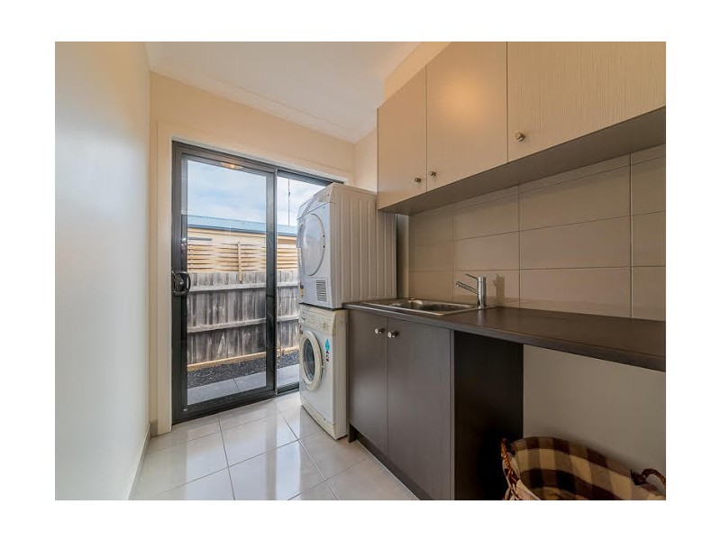 1 Gemma Street, Sunderland Bay VIC 3922