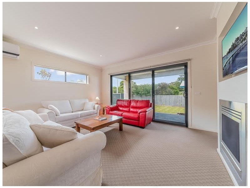 1 Gemma Street, Sunderland Bay VIC 3922