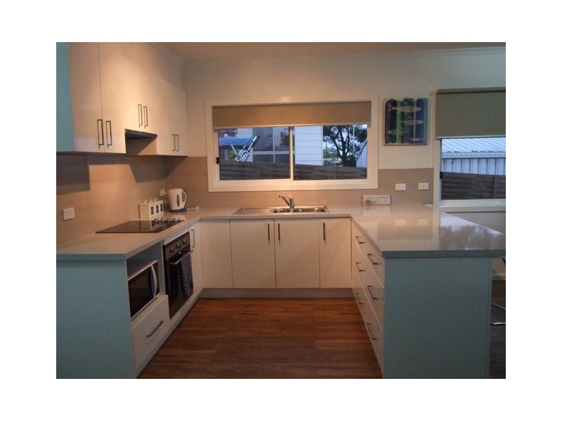 20a Bermagui Crescent, Sunset Strip VIC 3922