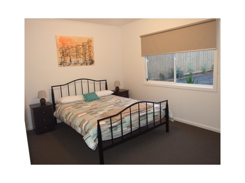 20a Bermagui Crescent, Sunset Strip VIC 3922