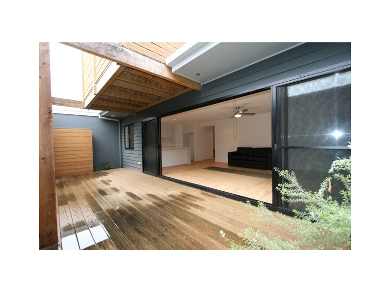 2/5 Wynne Road, San Remo VIC 3925