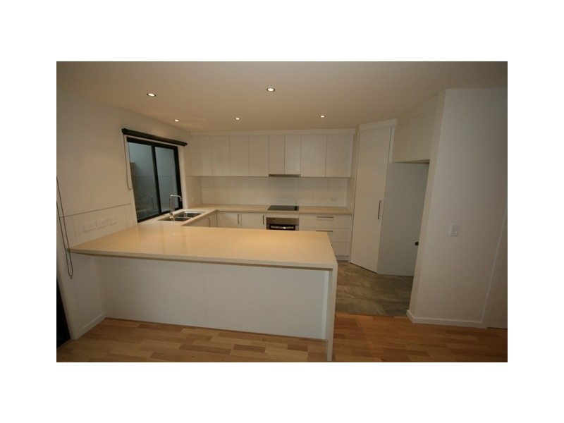 2/5 Wynne Road, San Remo VIC 3925