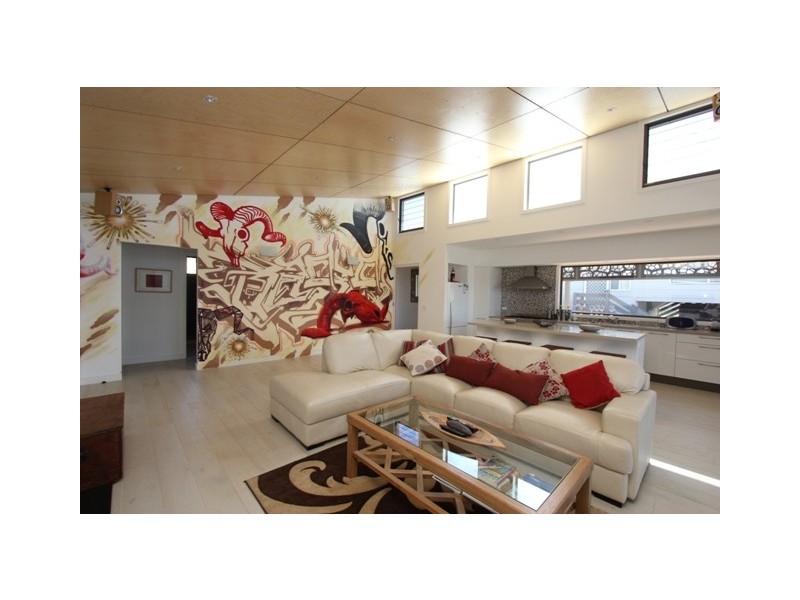 8 Bayview Avenue, Surf Beach VIC 3922