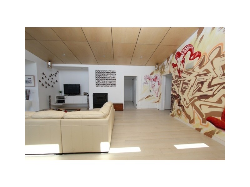 8 Bayview Avenue, Surf Beach VIC 3922