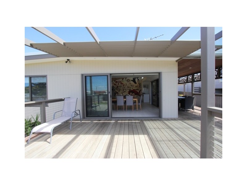 8 Bayview Avenue, Surf Beach VIC 3922