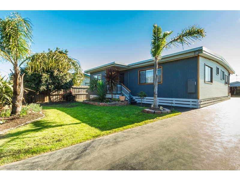 29 Phillip Island Road, Newhaven VIC 3925