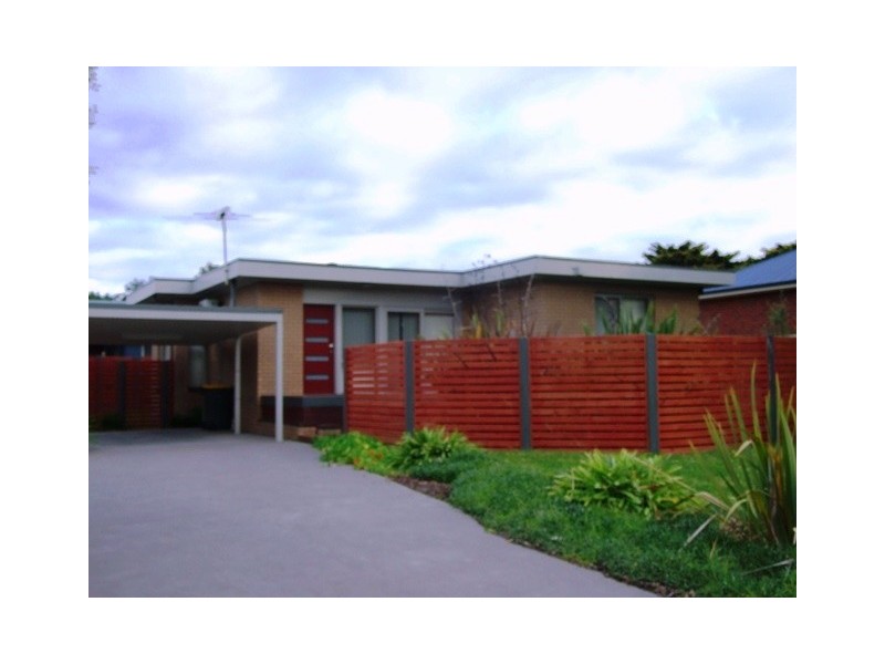 1/73 Walton Street, Cowes VIC 3922