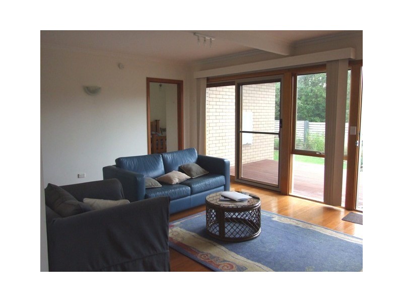 1/73 Walton Street, Cowes VIC 3922