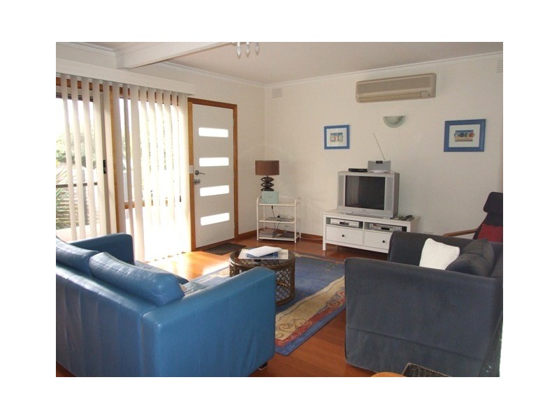 1/73 Walton Street, Cowes VIC 3922