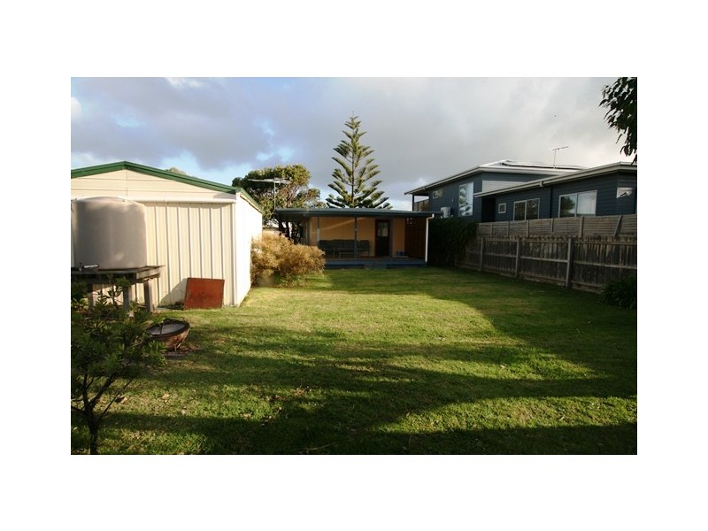 18 Hill Street, Sunderland Bay VIC 3922