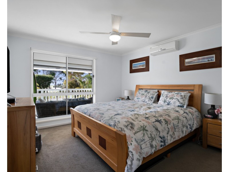 19 Vision Circuit, Sunset Strip VIC 3922