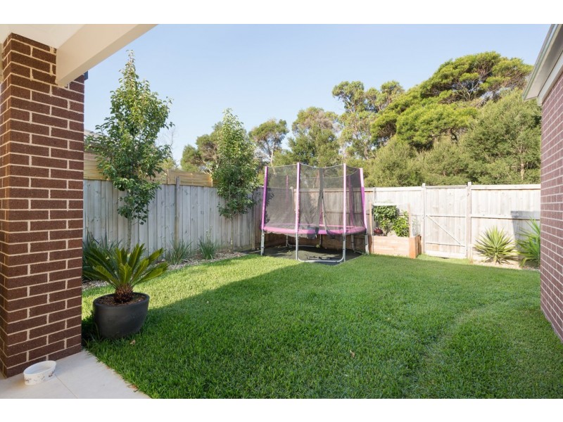 7 Blossom Road, Cowes VIC 3922