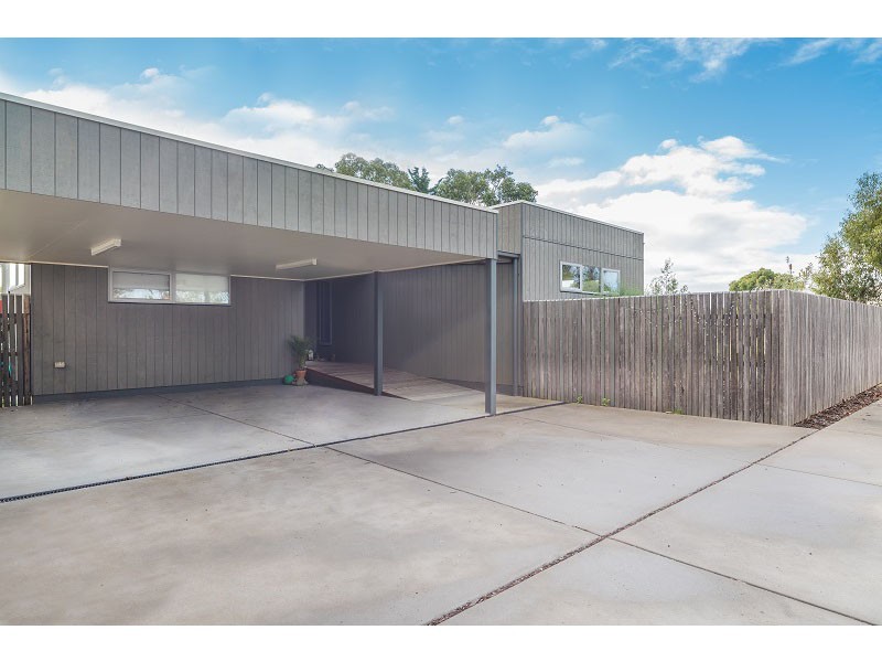 2/201 Thompson Avenue, Cowes VIC 3922