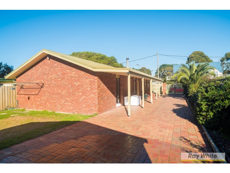 26 Outlook Drive, Cowes VIC 3922
