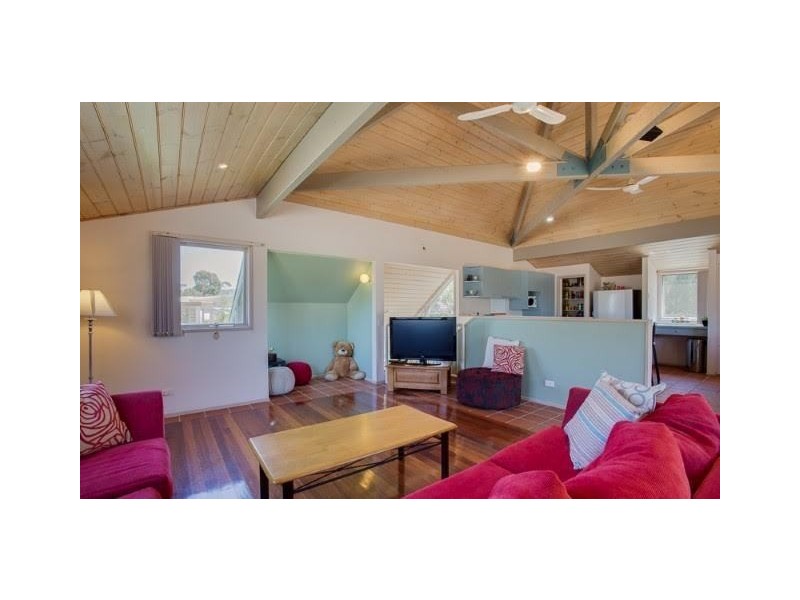 12 West Court, Cowes VIC 3922