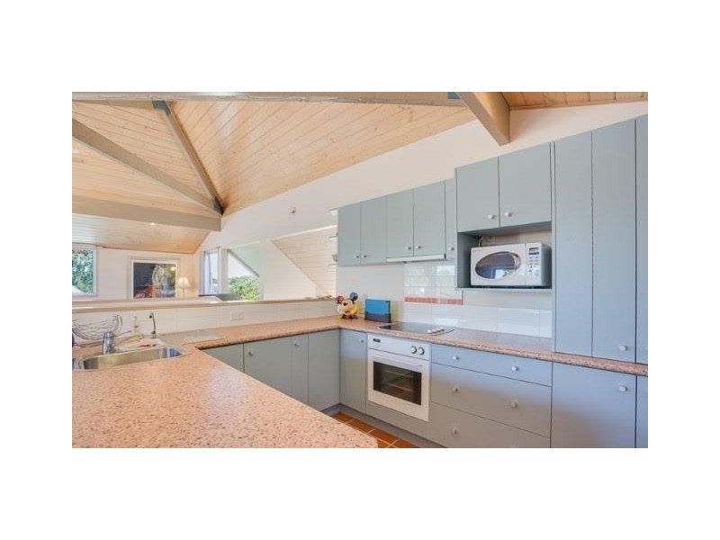 12 West Court, Cowes VIC 3922