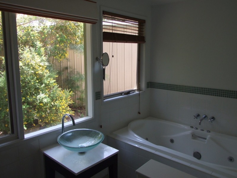 12 West Court, Cowes VIC 3922