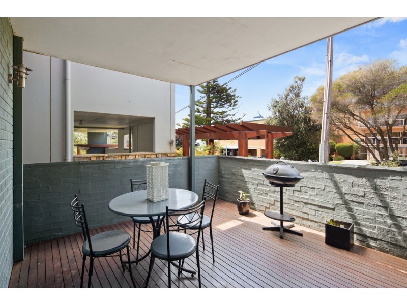 1/2-4 Warley Avenue, Cowes VIC 3922