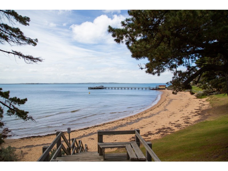 1/2-4 Warley Avenue, Cowes VIC 3922