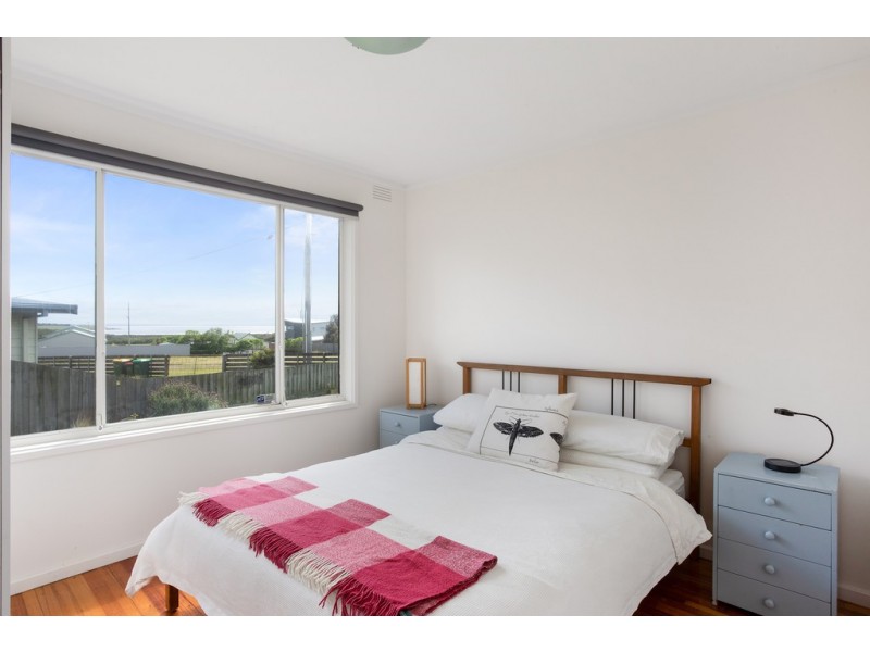 8 Highview Crescent, Surf Beach VIC 3922