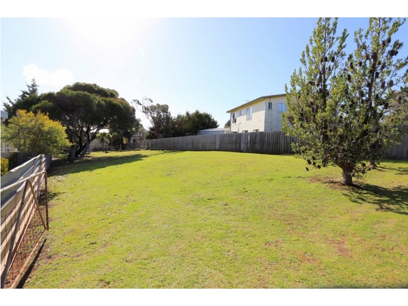 24 Sunnyside Avenue, Cape Woolamai VIC 3925