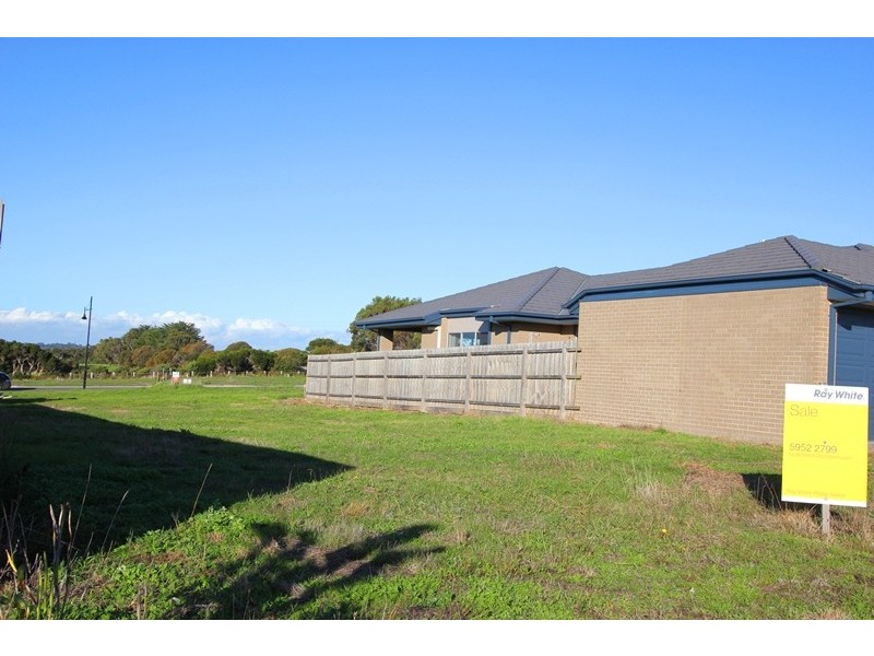 9 Parkridge Close, Cowes VIC 3922