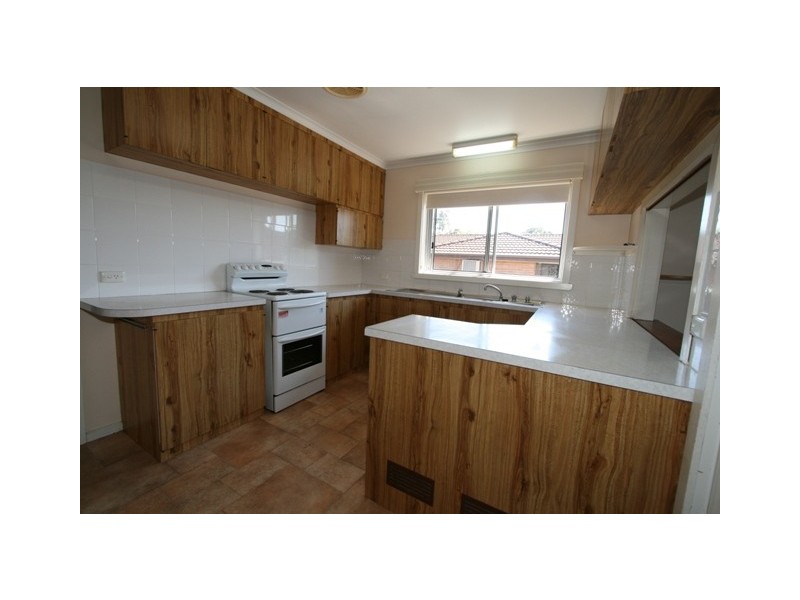 28 Shamrock Avenue, Cowes VIC 3922