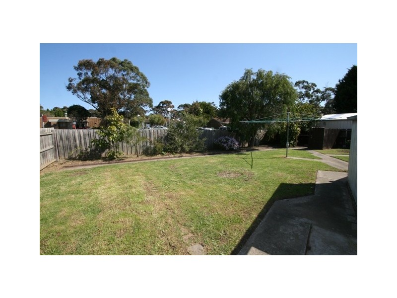 28 Shamrock Avenue, Cowes VIC 3922