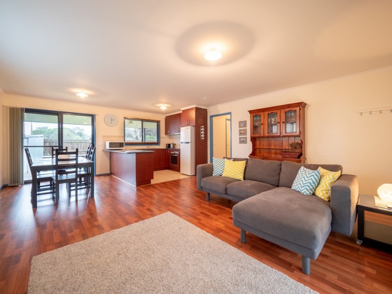 6 Batman Street, Surf Beach VIC 3922