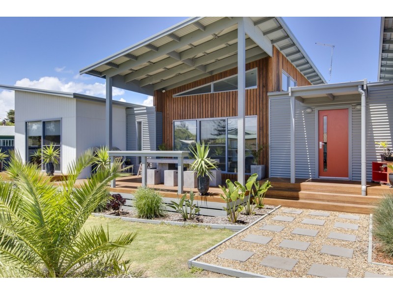 7 Kendall Avenue, Cape Woolamai VIC 3925