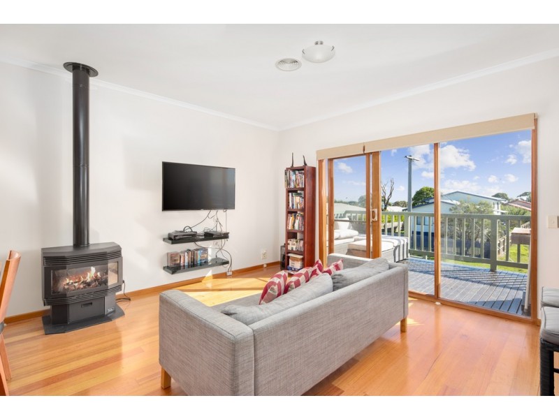 1 Boonderabbi Way, Cowes VIC 3922