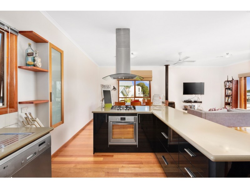 1 Boonderabbi Way, Cowes VIC 3922