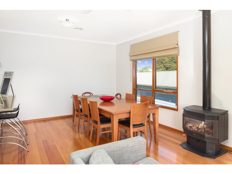 1 Boonderabbi Way, Cowes VIC 3922