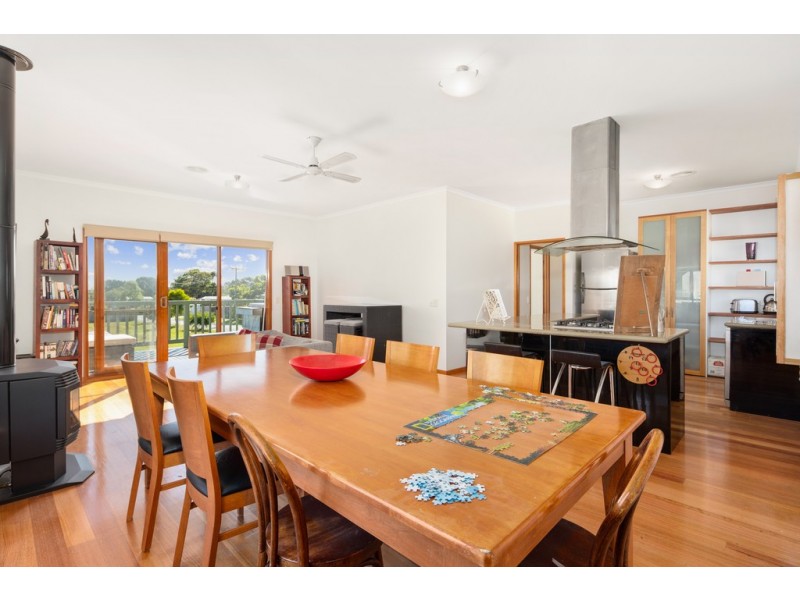 1 Boonderabbi Way, Cowes VIC 3922