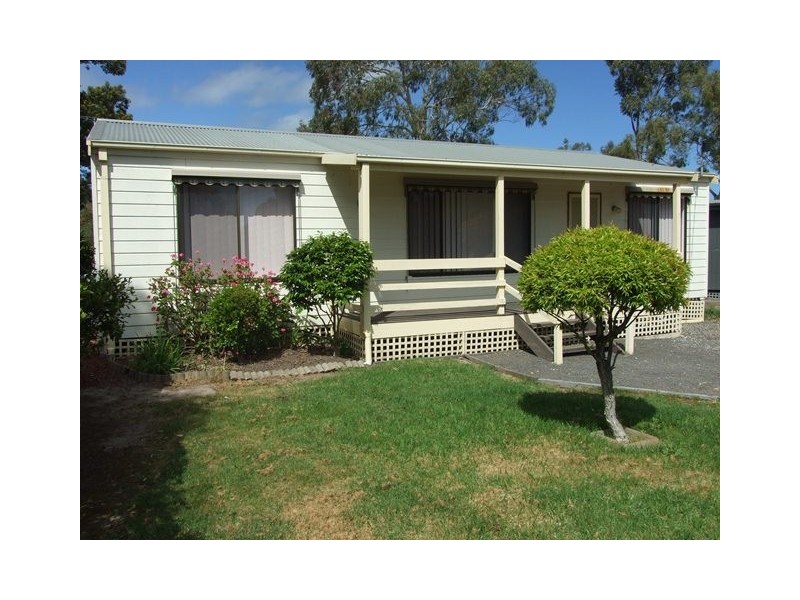 11 Churchill Drive, Cowes VIC 3922