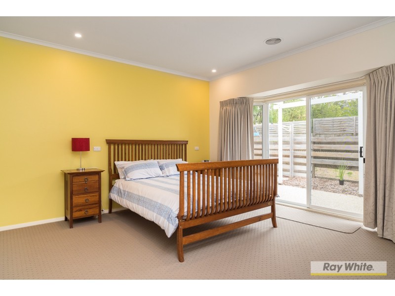 3 Gordon Street, Cowes VIC 3922