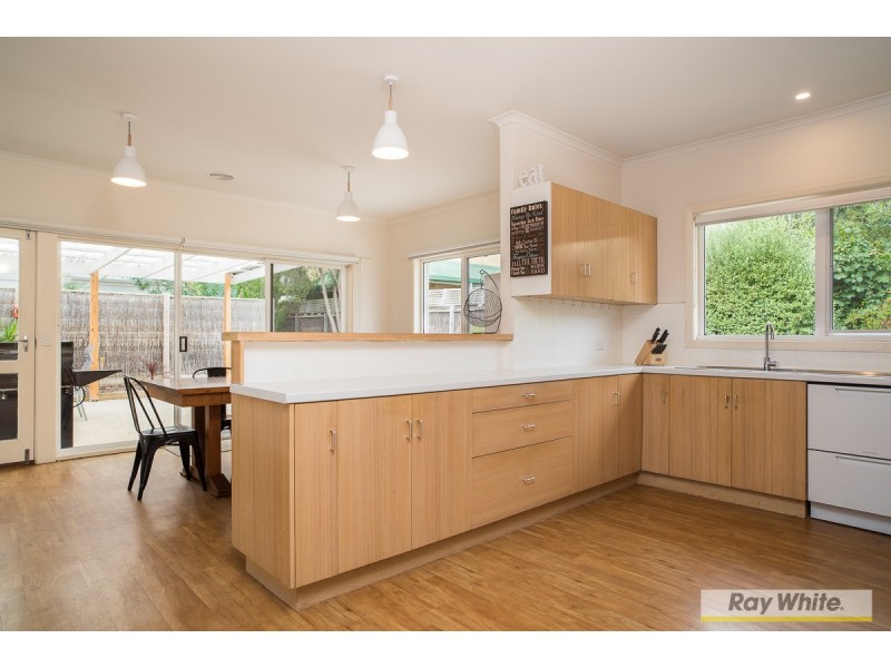 3 Gordon Street, Cowes VIC 3922