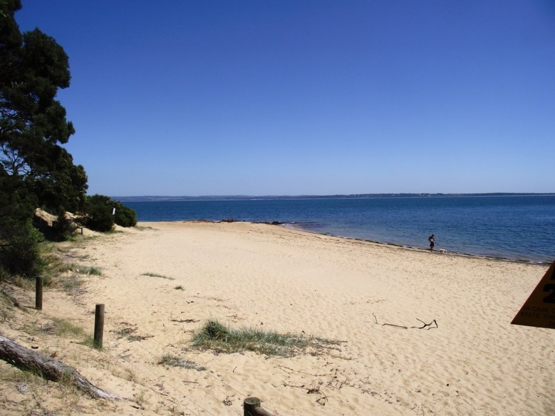 39 Red Rocks Road, Cowes VIC 3922