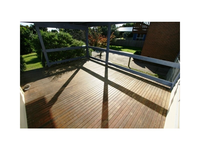 39 Red Rocks Road, Cowes VIC 3922