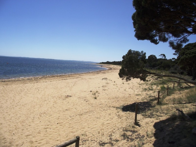 39 Red Rocks Road, Cowes VIC 3922