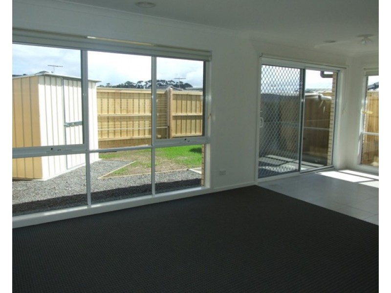 18 Wonga Lane, Cowes VIC 3922
