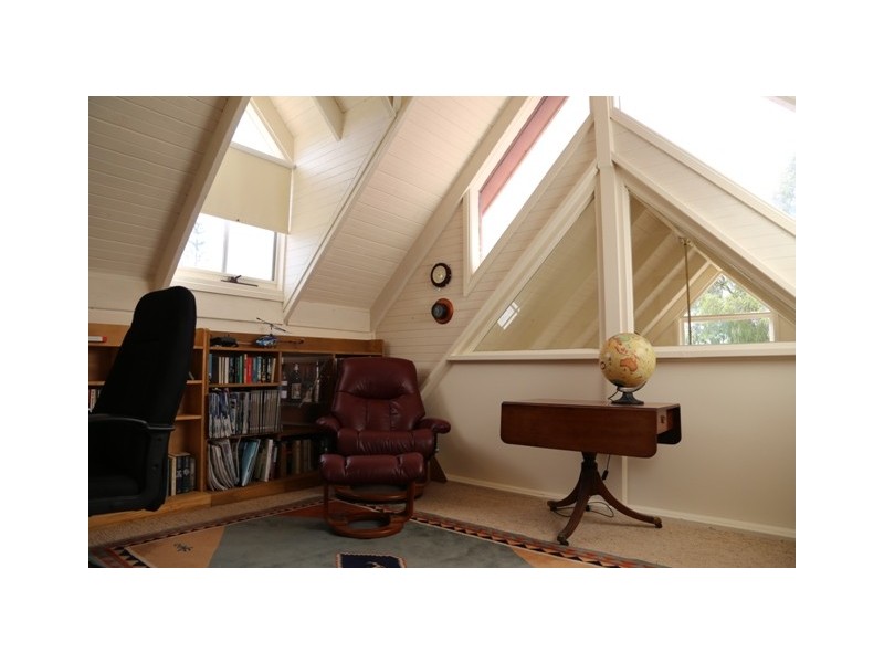 8 Wencliff Court, Newhaven VIC 3925