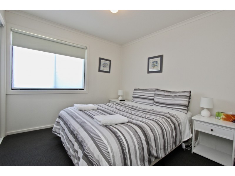 1/26 Douglas Road, Cowes VIC 3922