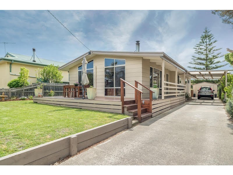 4 Kendall Avenue, Cape Woolamai VIC 3925