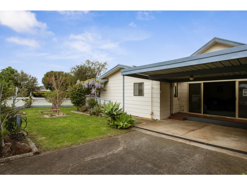 48 Justice Road, Cowes VIC 3922